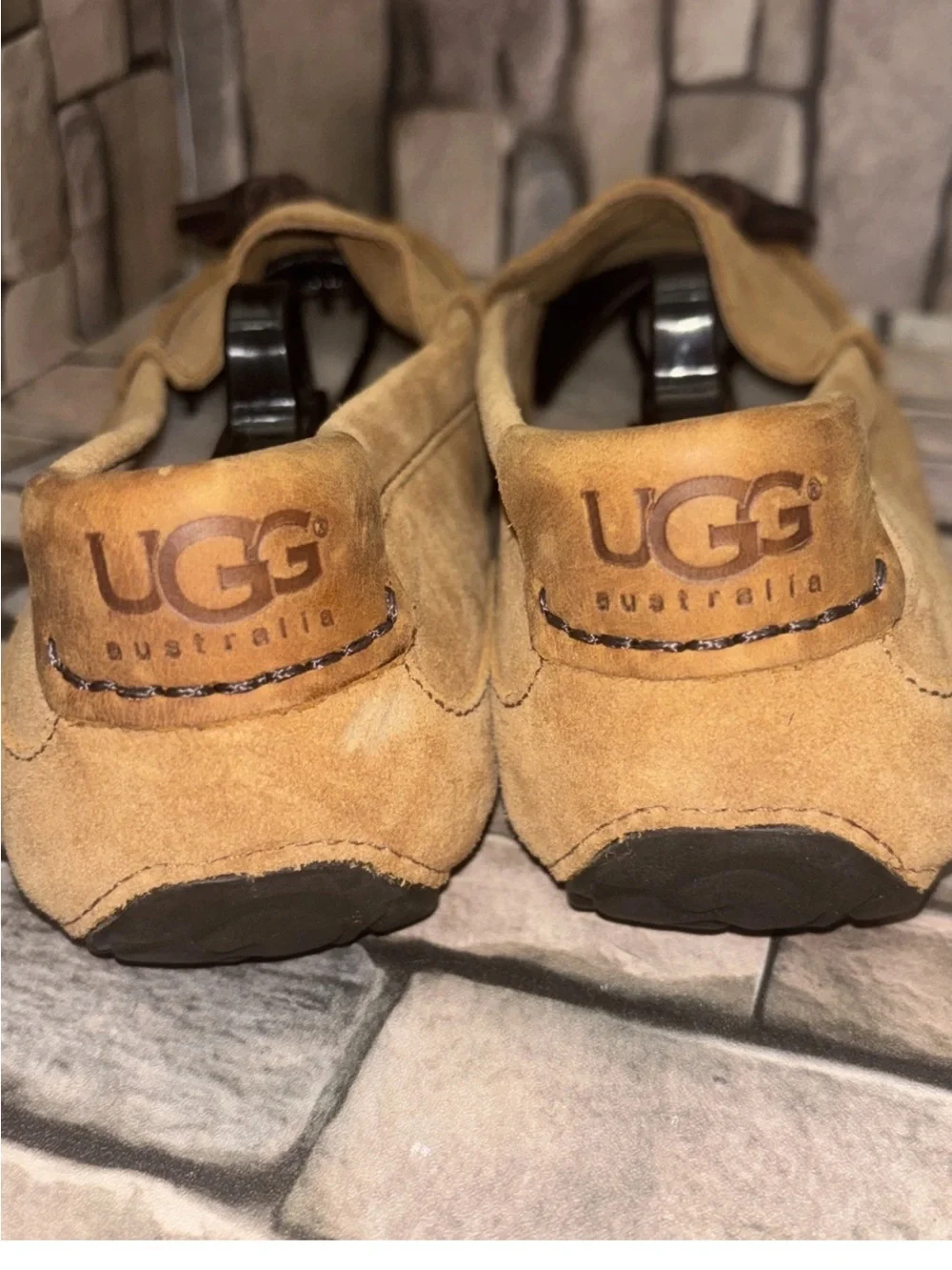 New UGG Boylan tassel loafer moccasins in a chestnut suede Sz 10